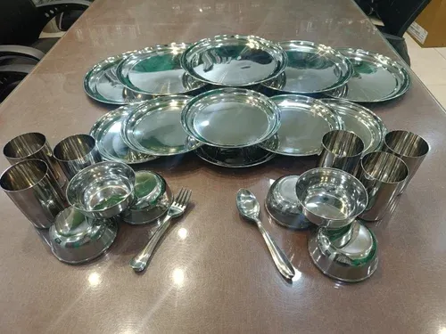 21 Pieces Stainless Steel Dinner Set, Weight: 2 Kg
