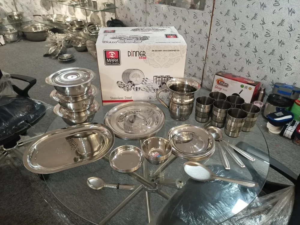 51 Pcs Stainless Steel Dinner Set, Weight: 8.3 Kg