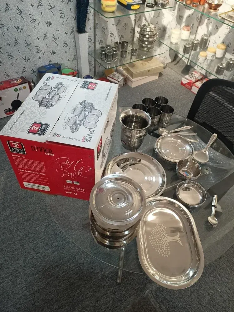 51 Pcs Stainless Steel Dinner Set, Weight: 8.3 Kg