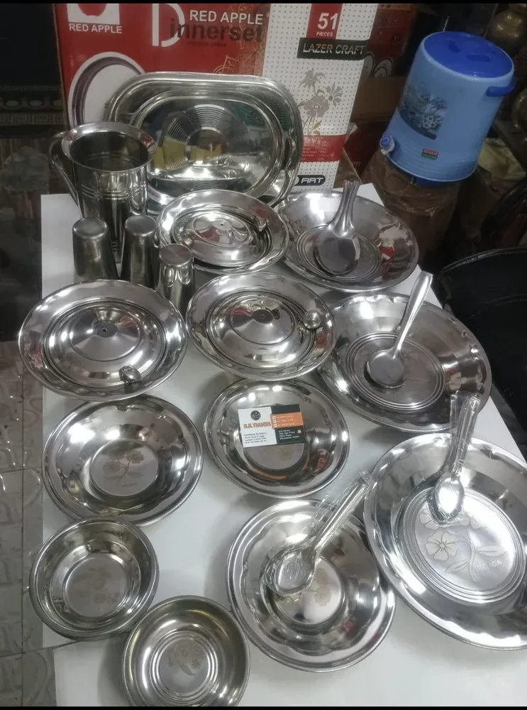 Round Silver Touch Stainless Steel Dinner Set, For Home