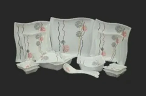 RED APPLE Stainless Steel Dinner Set, Weight: 4.500 kg