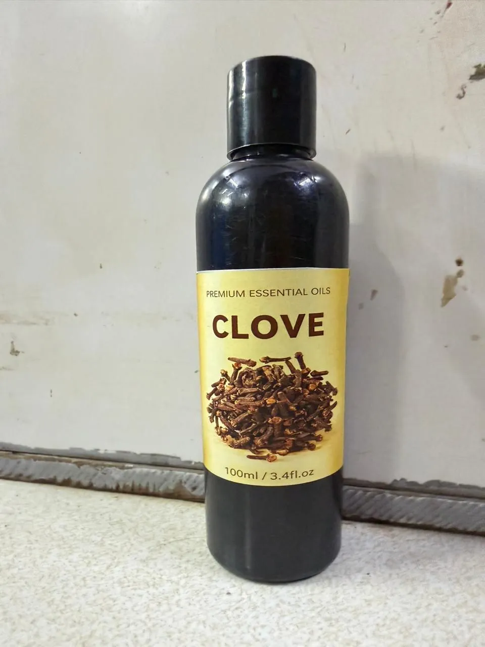 Clove Essential Oil For Facial Care Massage 100 ml (Pack of 1)