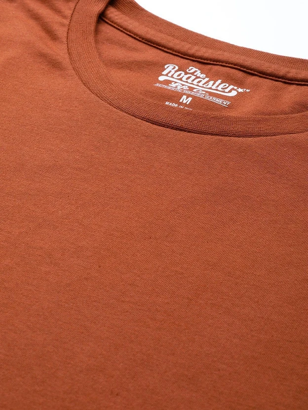 Roadster Solid Men Round Neck Brown T-Shirt