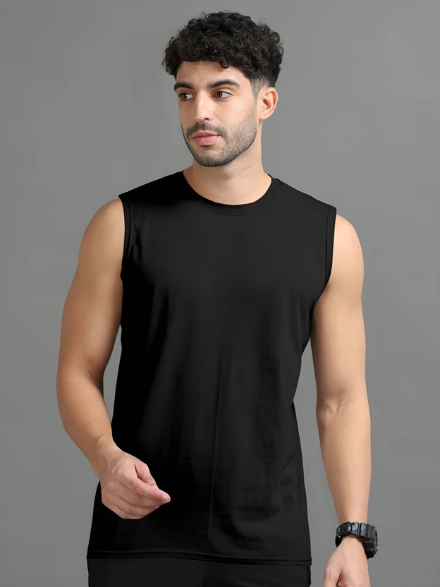 Jangoboy Solid Men Round Neck Black T-Shirt