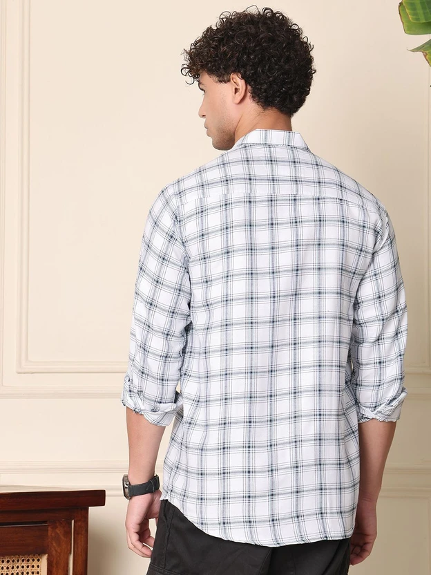 Dark Age Men Checkered Casual White Shirt
