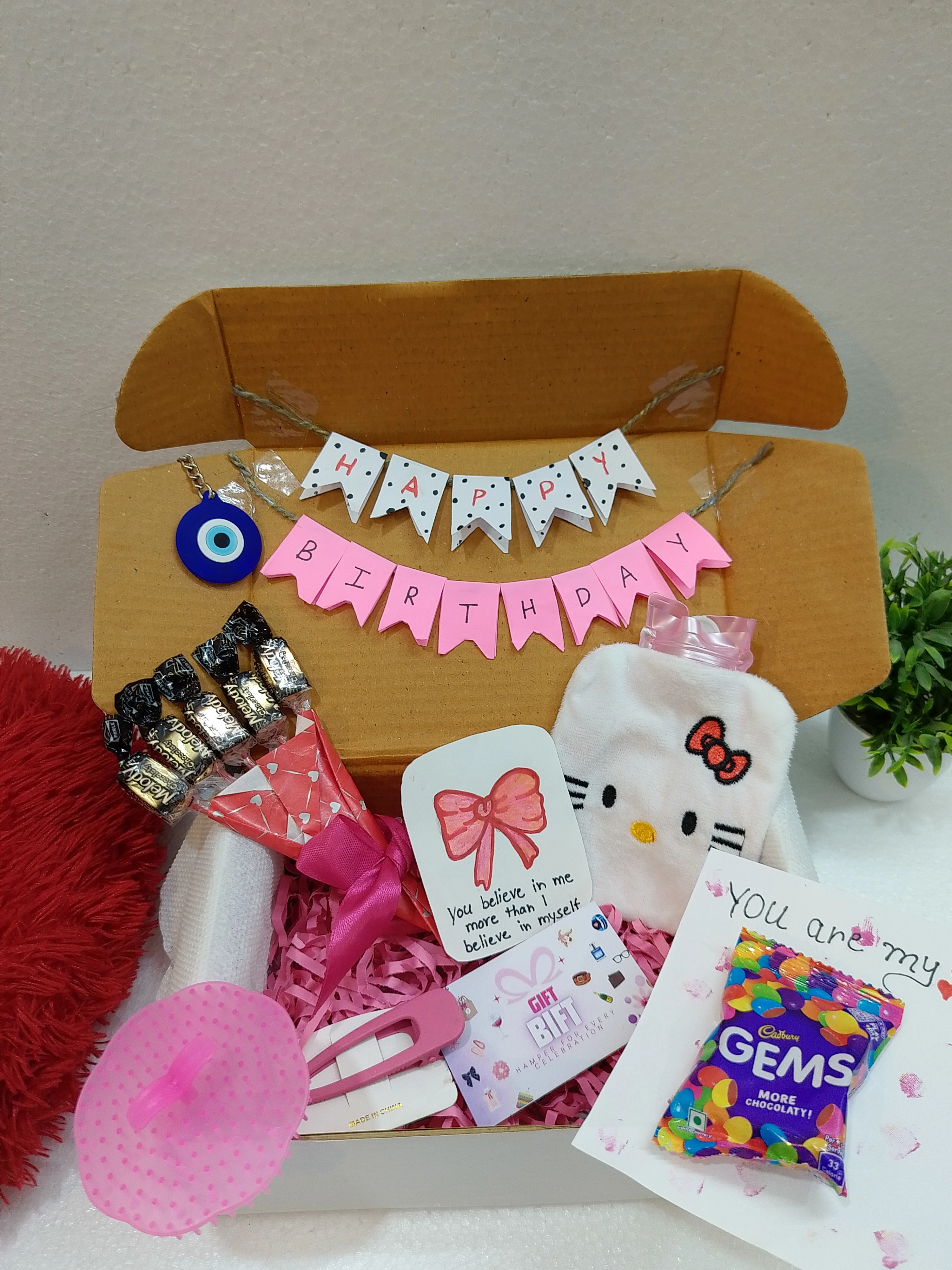 β¨ Curated Birthday Gift Hamper for Girls | Cute & Thoughtful Gift Box for Special Moments β¨