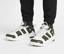 Stylish Nike Air Camo Pattern Sneakers for Men - Comfort & Trend